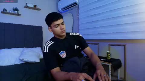 Kyliam online show from 07-03-26, 01:23