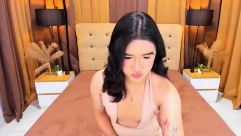 Snapshot of kylie_cums chatting on 02-26-26, 05:01 kylie_cums online show from 02-26-26, 05:01