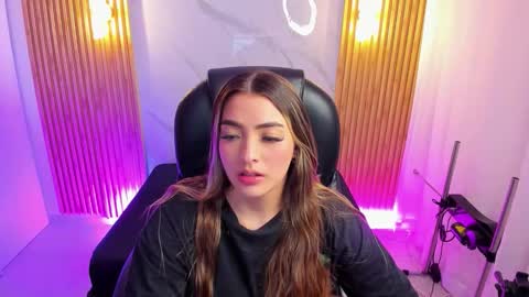 Snapshot of kylie_jones6 chatting on 11-10-25, 03:05 KYLIE online show from 11-10-25, 03:05