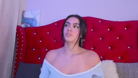Snapshot of kylie_ls chatting on 04-25-26, 10:18 kylie_ls online show from 04-25-26, 10:18