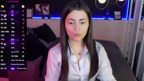 Kylie online show from 02-28-25, 05:48