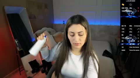 Snapshot of kylie_mellow chatting on 04-25-26, 01:14 Kylie online show from 04-25-26, 01:14