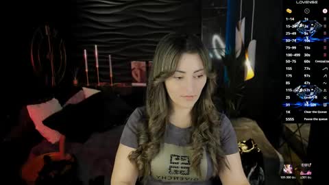 Snapshot of kylie_mellow chatting on 05-06-26, 01:49 Kylie online show from 05-06-26, 01:49