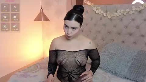 Snapshot of kylie_river chatting on 04-25-26, 11:35 Kylie online show from 04-25-26, 11:35