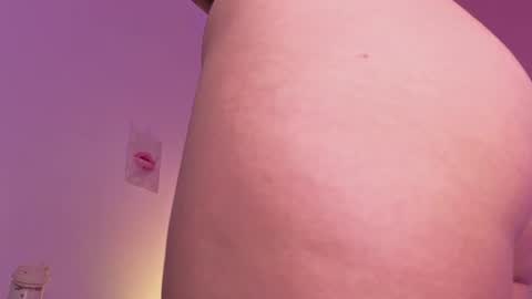 Snapshot of kylie_river chatting on 07-01-26, 11:12 Kylie online show from 07-01-26, 11:12