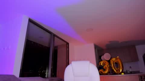 Snapshot of kylie_rox03 chatting on 03-12-25, 06:51 online show from 03-12-25, 06:51