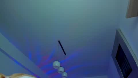 Snapshot of kylieety chatting on 01-10-25, 07:04 KYLIE online show from 01-10-25, 07:04