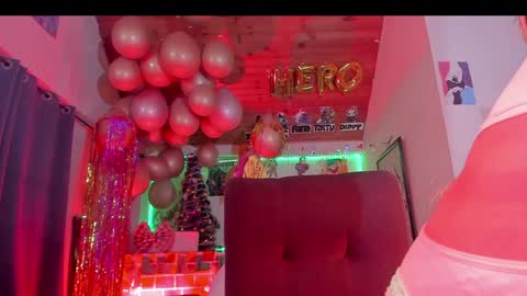 Snapshot of kyliekandy chatting on 12-08-24, 01:02 online show from 12-08-24, 01:02