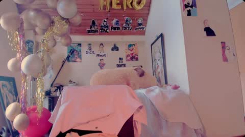 Snapshot of kyliekandy chatting on 02-05-25, 03:20 online show from 02-05-25, 03:20