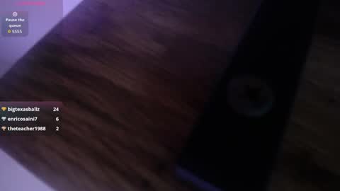 Snapshot of kylievoosx18 chatting on 07-14-26, 02:05 kylievoosx online show from 07-14-26, 02:05