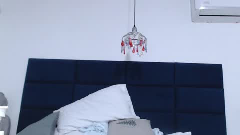 Kylie online show from 02-10-25, 08:42