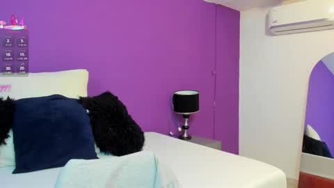 Kylie online show from 03-11-26, 11:49