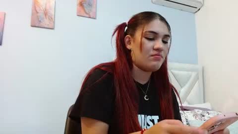 Kylie online show from 07-09-26, 11:47