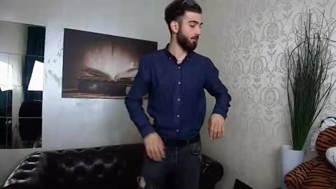 KyloEast online show from 06-24-26, 07:07