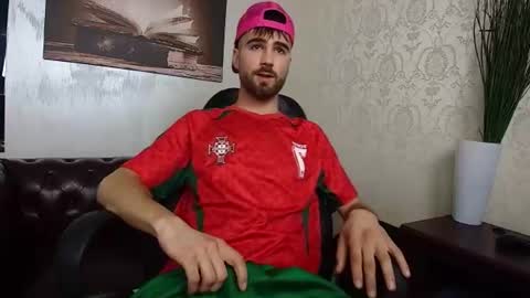 KyloEast online show from 07-13-26, 04:48