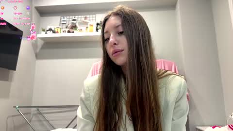 Snapshot of kymberlyrosenlof chatting on 06-12-26, 02:32 Selena online show from 06-12-26, 02:32