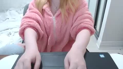 Snapshot of kymchi chatting on 11-11-25, 10:21 Check Out My NSFW OnlyFans Link On Bio online show from 11-11-25, 10:21