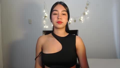 Snapshot of kyra_fox_ chatting on 01-09-26, 01:03 Kyra online show from 01-09-26, 01:03