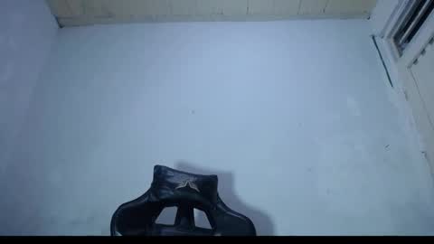 Snapshot of kyrasmith146749 chatting on 05-30-26, 04:04 kyrasmith146749 online show from 05-30-26, 04:04
