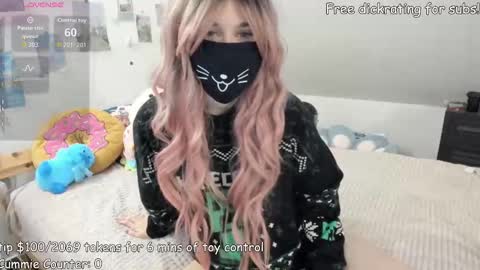 Kyra Wild online show from 10-25-25, 05:15