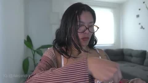 schedule 300 pm - 1100pm colombia time online show from 03-06-26, 08:27