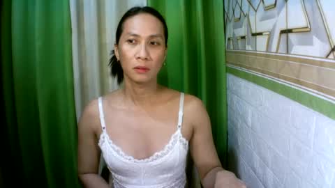 Snapshot of kyutshyne chatting on 06-19-26, 11:41 kyutshyne online show from 06-19-26, 11:41