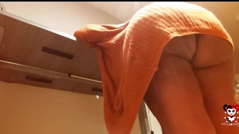 Snapshot of l0v3qu1nn chatting on 09-21-25, 08:05 I am everything. Your highness queen deity goddess mistress god daddy mommy boss master. you will address me as such. online show from 09-21-25, 08:05