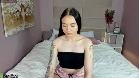 Snapshot of l1llian_lee chatting on 02-26-26, 09:08 lilia online show from 02-26-26, 09:08