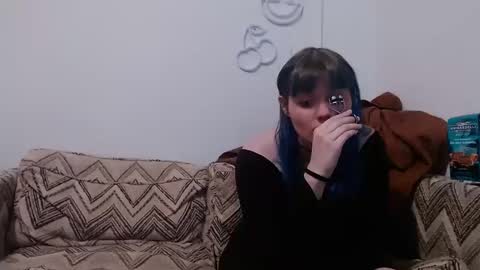 Snapshot of l1lybaby chatting on 10-12-25, 05:01 Lily online show from 10-12-25, 05:01