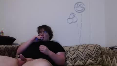 Snapshot of l1lybaby chatting on 10-30-25, 12:39 Lily online show from 10-30-25, 12:39