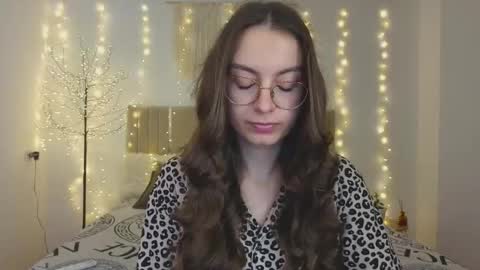 Margo  online show from 12-17-25, 01:39