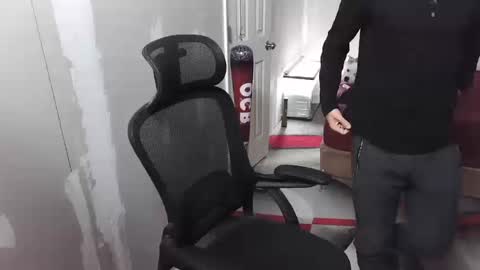 l1v1nth3dr3am online show from 10-11-25, 04:12