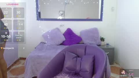 Snapshot of la_negritaa chatting on 06-07-26, 08:01 Sara online show from 06-07-26, 08:01
