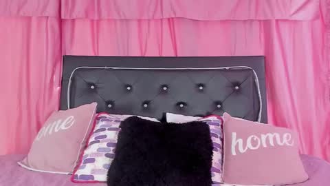 Victoria  online show from 12-10-24, 01:00