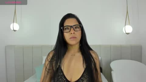 Victoria  online show from 02-15-25, 08:01