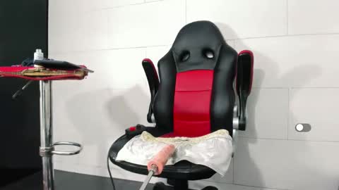 Snapshot of la_ratona_1 chatting on 02-21-25, 12:38 AriSaray online show from 02-21-25, 12:38