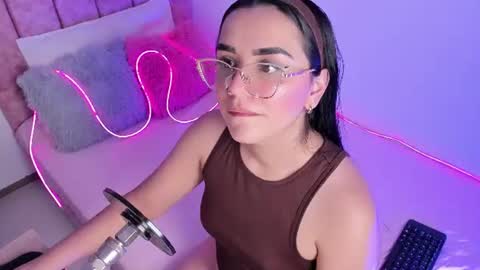Snapshot of laana_foxx chatting on 06-16-26, 12:46 lana foxx Model independient online show from 06-16-26, 12:46