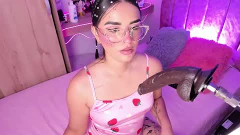 Snapshot of laana_foxx chatting on 07-17-26, 11:20 lana foxx Model independient online show from 07-17-26, 11:20