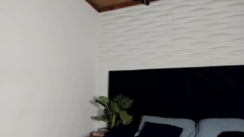 labrinthteasing online show from 10-02-25, 02:46