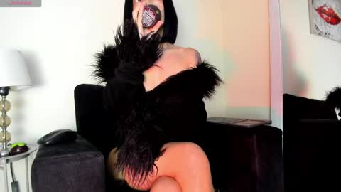 lace_victoria online show from 05-19-26, 02:07