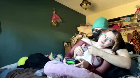 lacedinsin online show from 09-25-25, 07:50