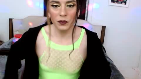 Lacey Phoenix online show from 12-18-25, 01:55