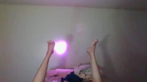 Snapshot of lachickadelbronx chatting on 02-12-25, 01:09 lachickadelbronx online show from 02-12-25, 01:09