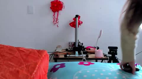 LACI LOST online show from 02-25-26, 06:17