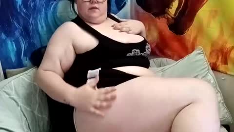lacy_deville online show from 04-12-26, 04:01