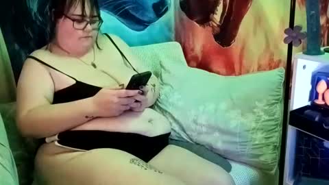 Snapshot of lacy_deville chatting on 05-18-26, 10:04 lacy_deville online show from 05-18-26, 10:04