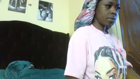 Snapshot of ladasha_montaz chatting on 06-28-26, 06:08 ladasha online show from 06-28-26, 06:08