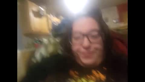 Snapshot of laddybuggie27 chatting on 02-09-25, 01:44 Laddybuggie27 online show from 02-09-25, 01:44