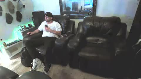 Hectic online show from 10-13-25, 05:02