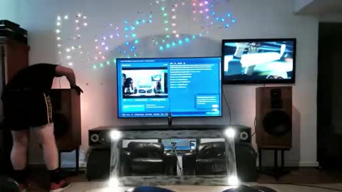 Hectic online show from 10-26-25, 03:34